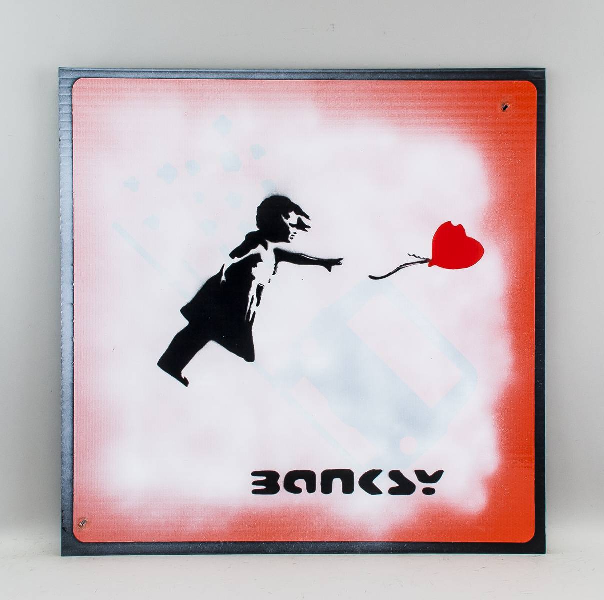 Banksy the british. Бэнкси надпись. Бэнкси аукцион. Spray Paint Banksy. Home Sweet Home Banksy.